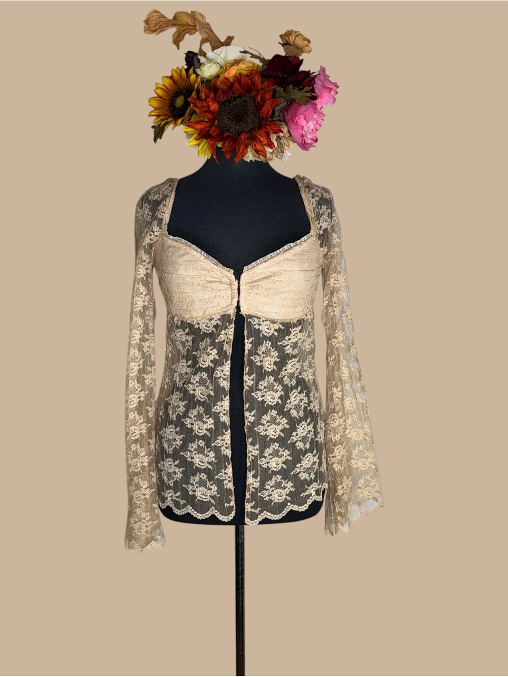 Arden B sheer floral lace flyaway top - Picture 6 of 16